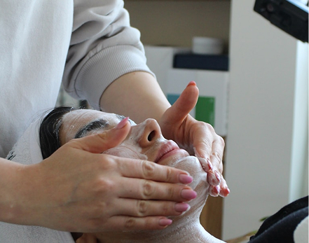 Microneedling Image